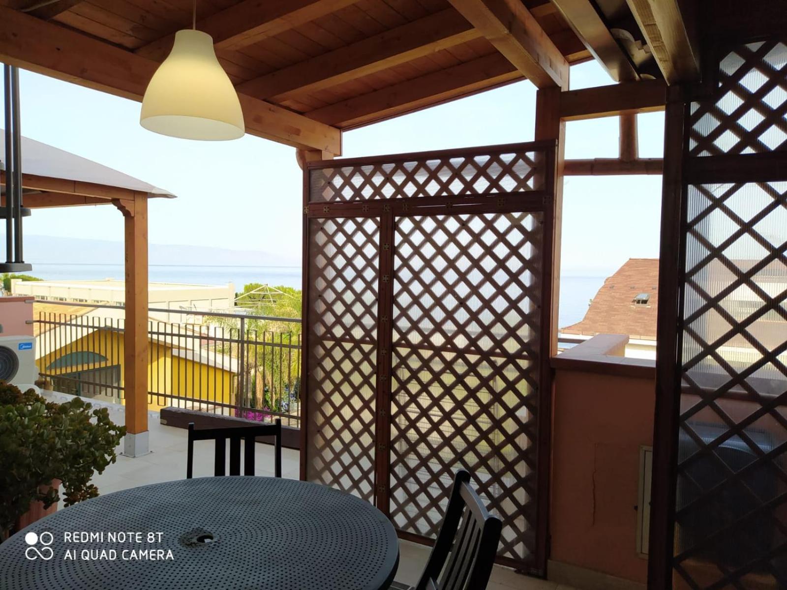 Pozzo Lazzaro Apartments ซานตาเทเรซา ดี รีวา ห้อง รูปภาพ